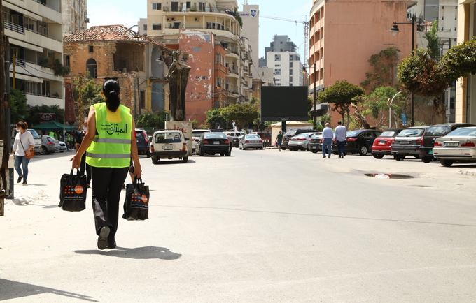 The distribution of dignity kits in Beirut. © UNFPA Lebanon